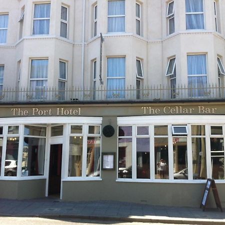 The Port Hotel Portrush Buitenkant foto